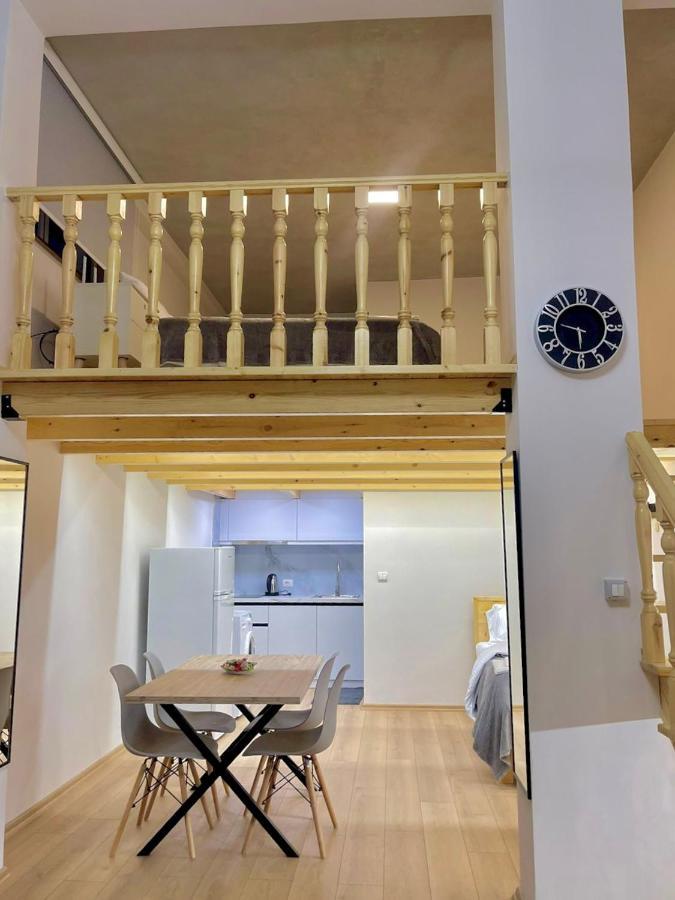 Guest House Dashi ジロカストラ エクステリア 写真